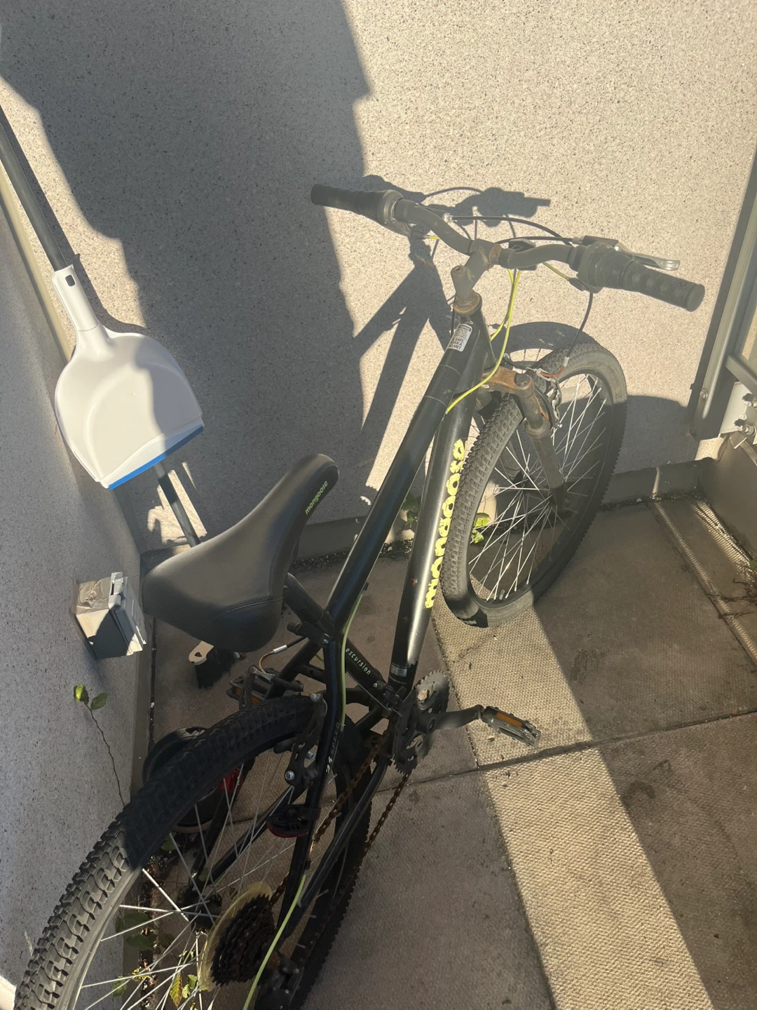 Mongoose Excursion Mountain Bike - photo 2