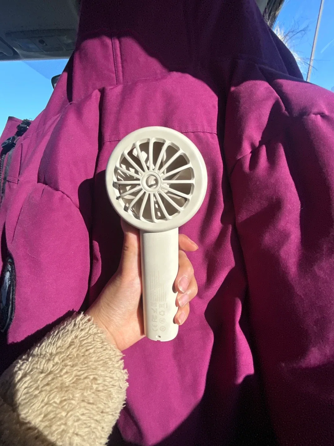 Aecooly Portable Handheld Fan - New in Box! image indicator(3)