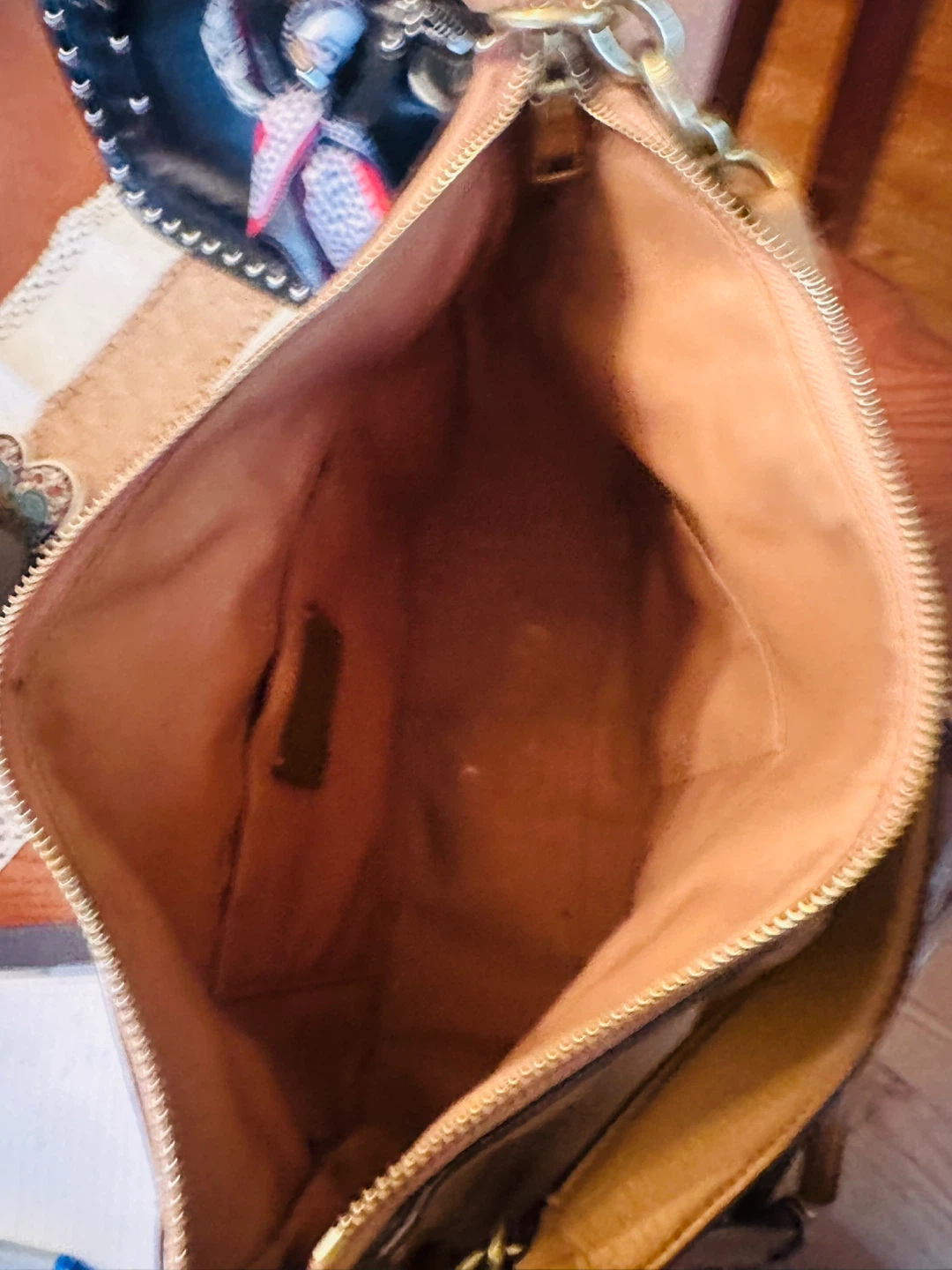 Coach Leather Hobo Bag - photo 2