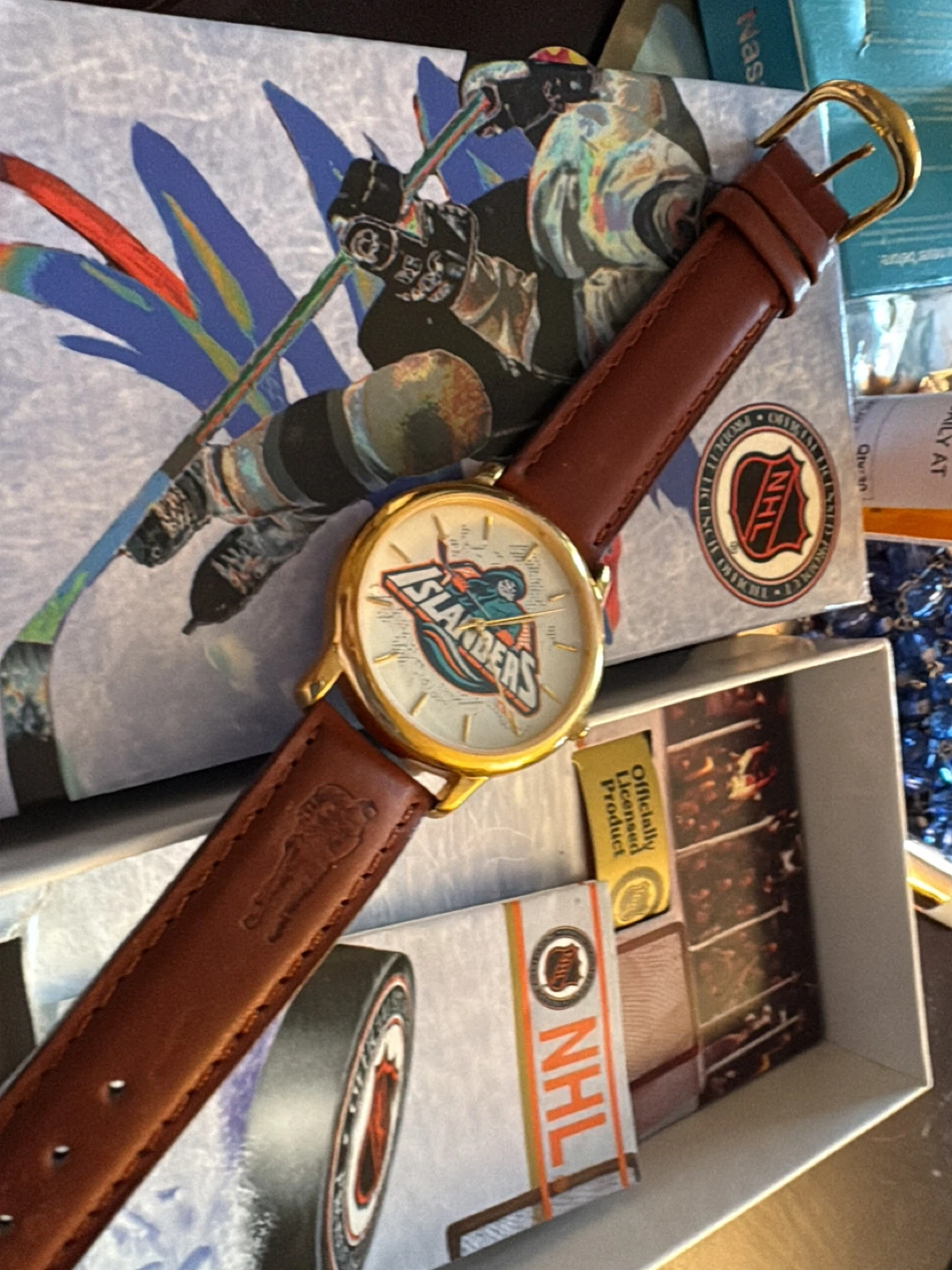 NHL hockey watch - photo 2