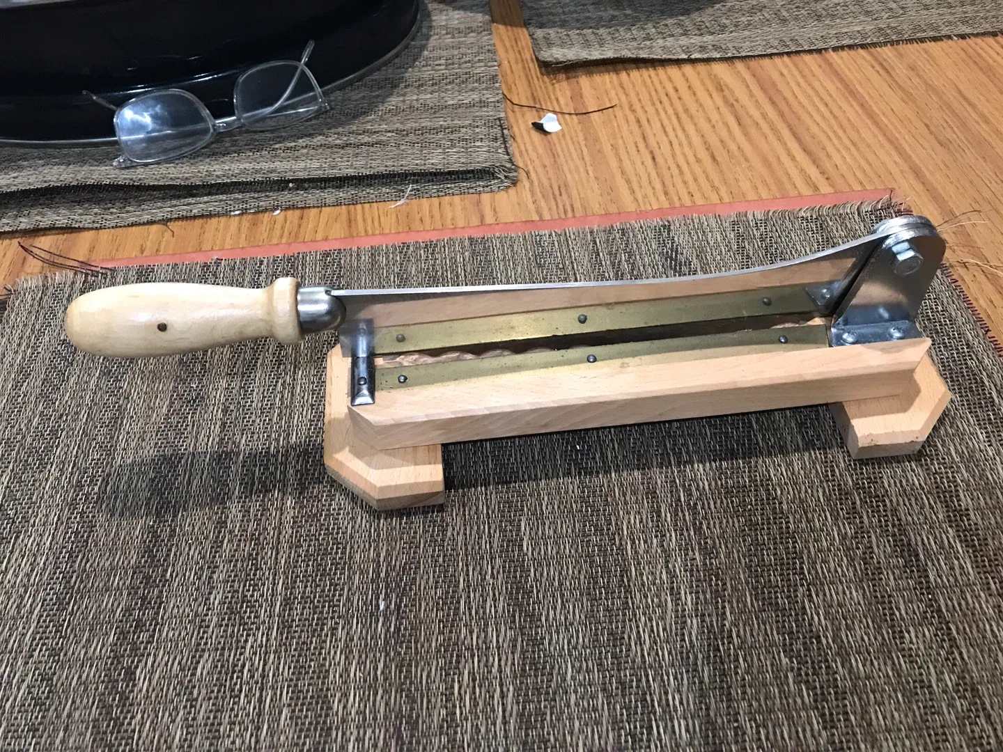 Au Nain Asparagus Cutter