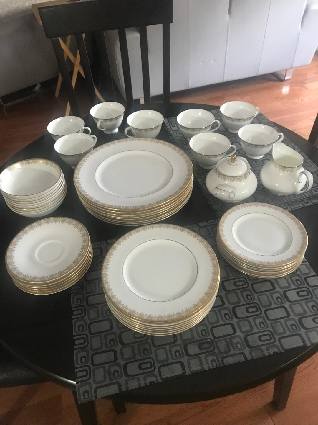Fine China Dinnerware Set