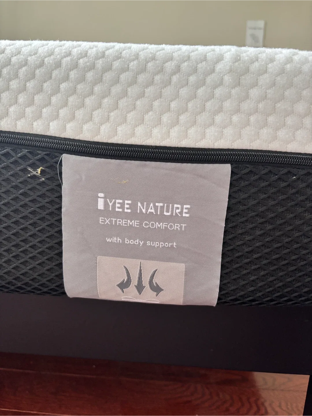 Queen Bed Frame and Queen Mattress image indicator(2)