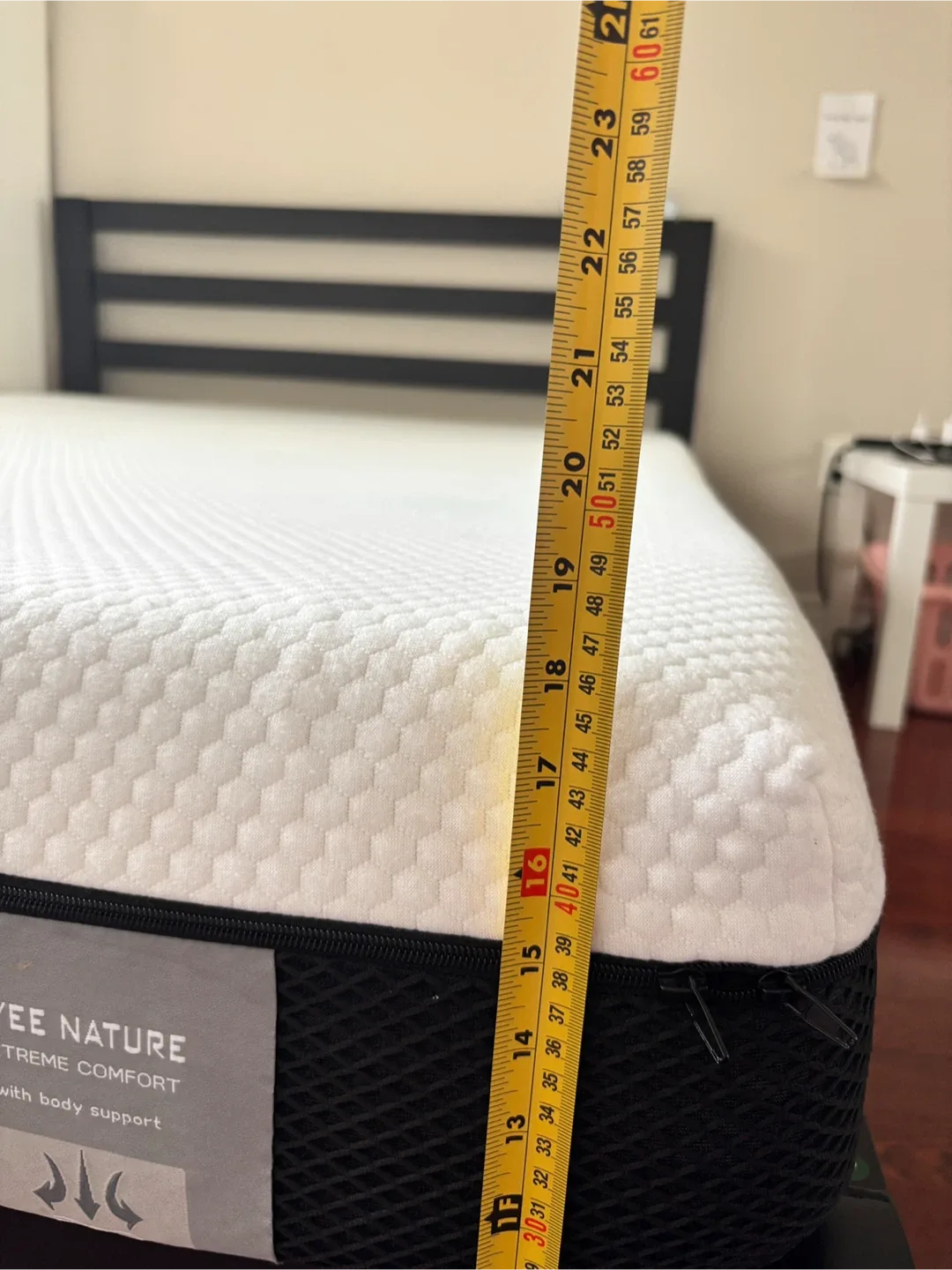 Queen Bed Frame and Queen Mattress image indicator(5)