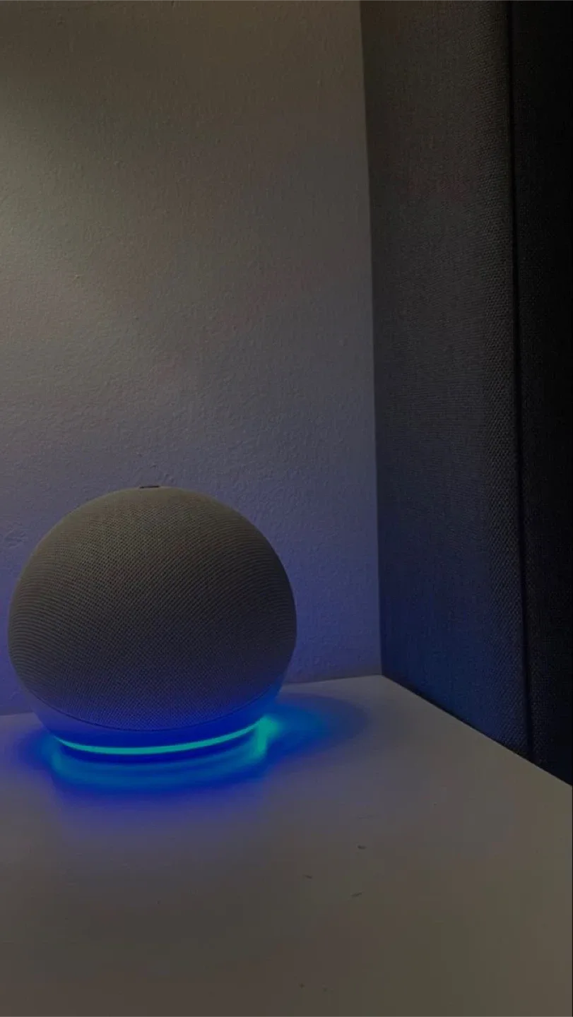 Amazon Echo Dot (4th Gen) Smart Speaker thumbnail