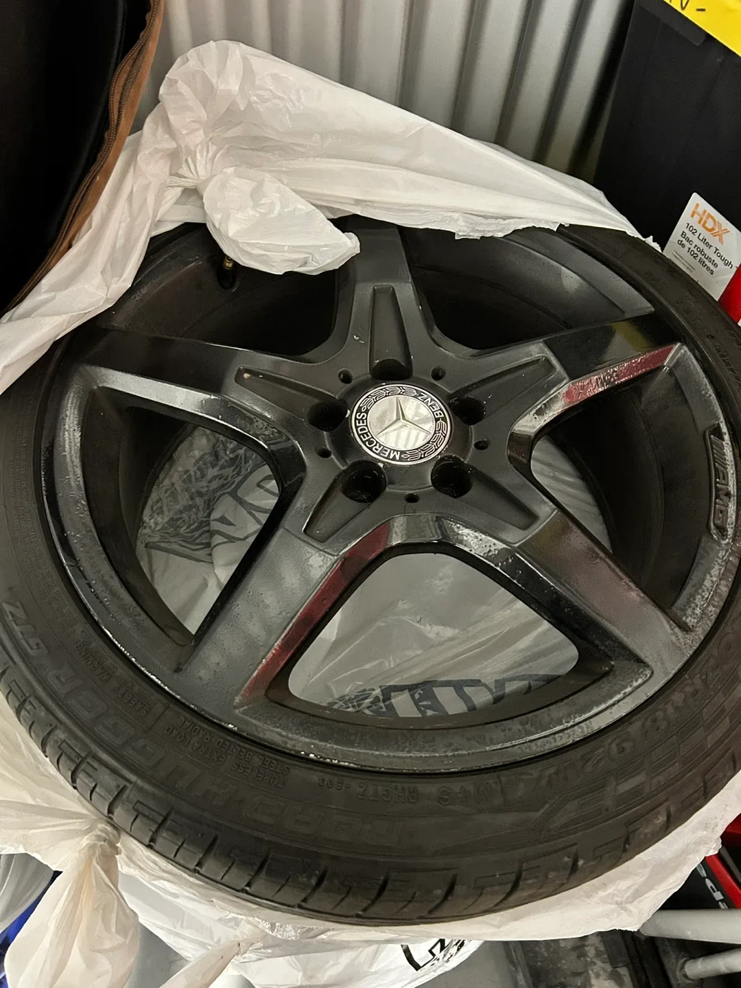 Mercedes AMG Rims with Tires - 225/40 ZR18 image indicator(2)
