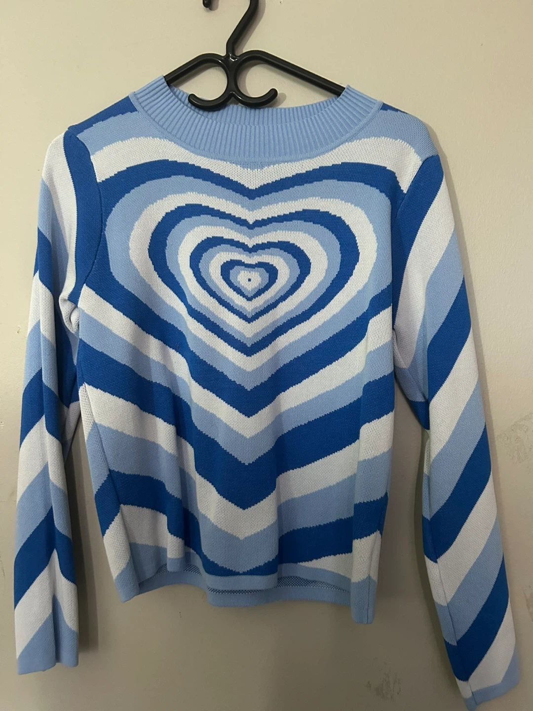 Blue Heart Pattern Knit Sweater