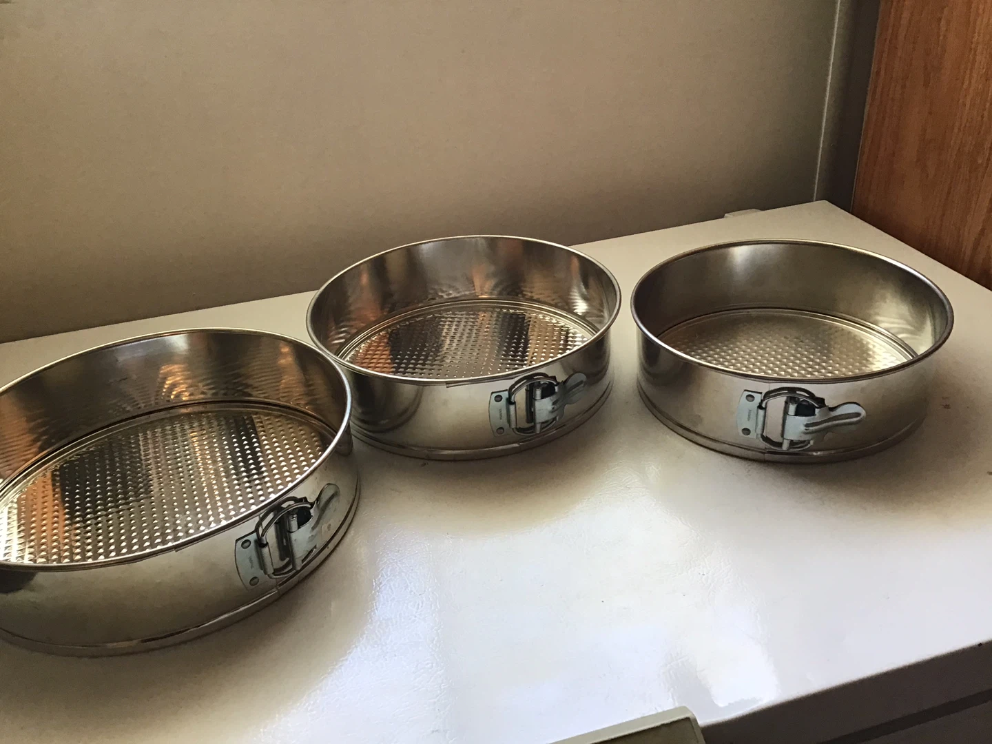 Cake Pans (Set of 3)