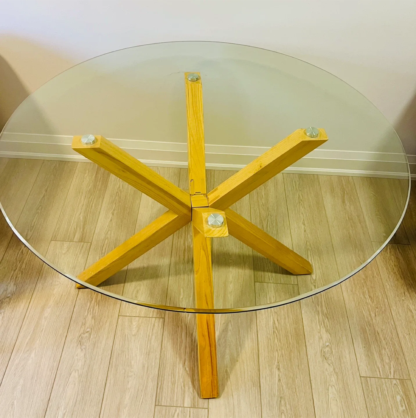Glass Round Coffee Table with Wooden Base image indicator(4)