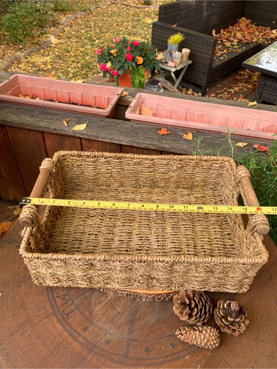 Woven Seagrass Basket with Handles image indicator(9)