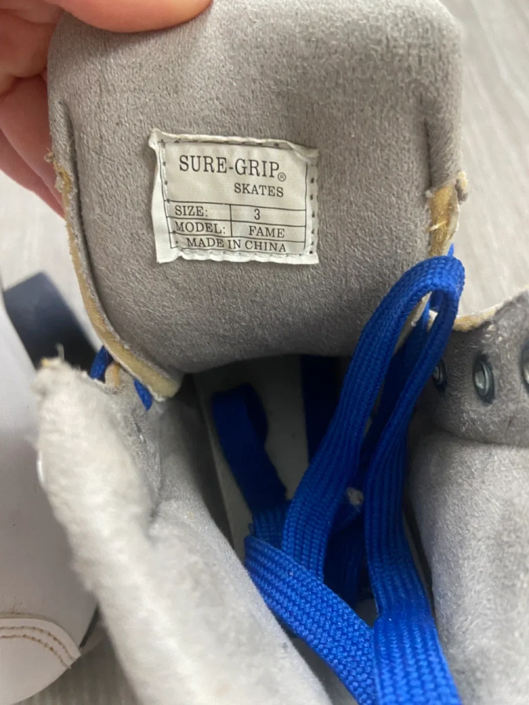 Sure-Grip Fame Roller Skates - Women’s size 5/6 image indicator(4)