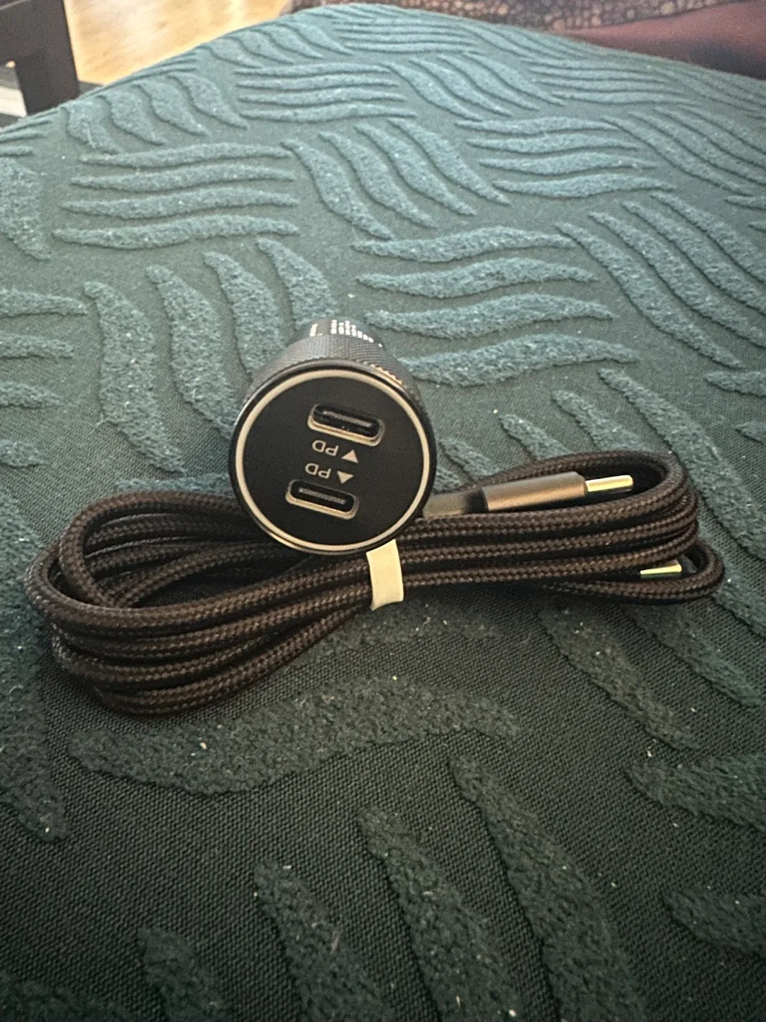 Dual USB-C Smart Power Fast Car Charger image indicator(3)