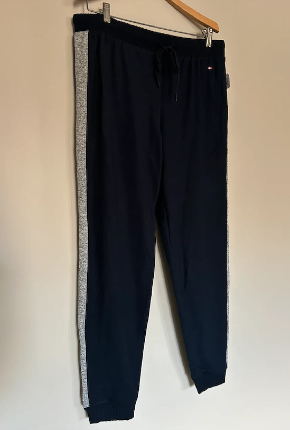 Tommy Hilfiger lounge suit image indicator(6)