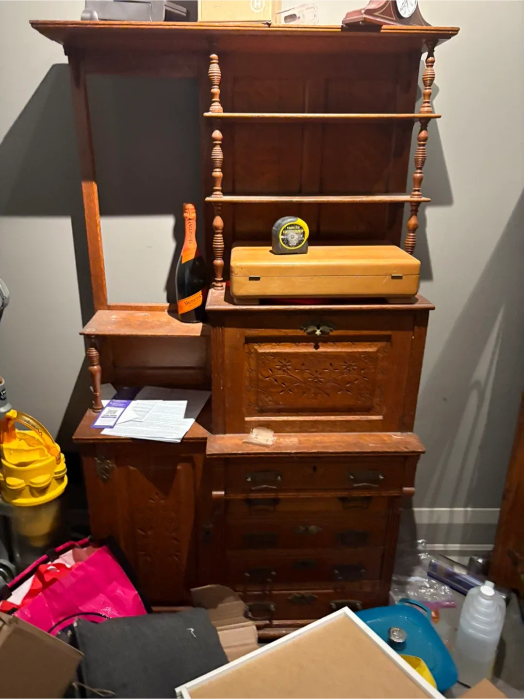 Wooden Corner Display Cabinet image indicator(4)