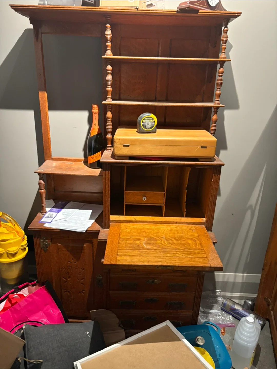 Wooden Corner Display Cabinet image indicator(3)