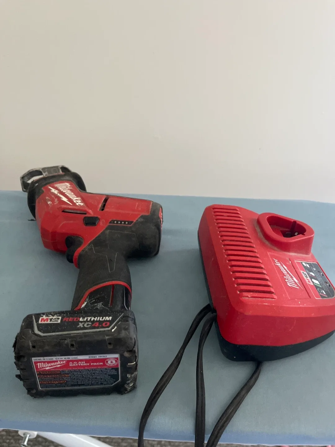 Milwaukee M12 Cordless Hackzall Reciprocating Saw image indicator(2)