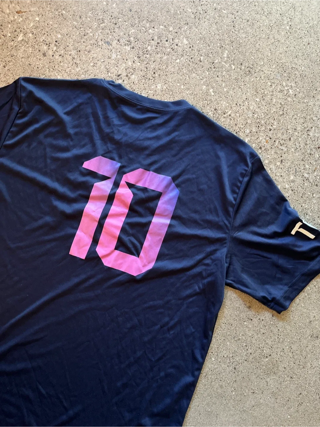 Mas+ by Messi gym shirt image indicator(2)