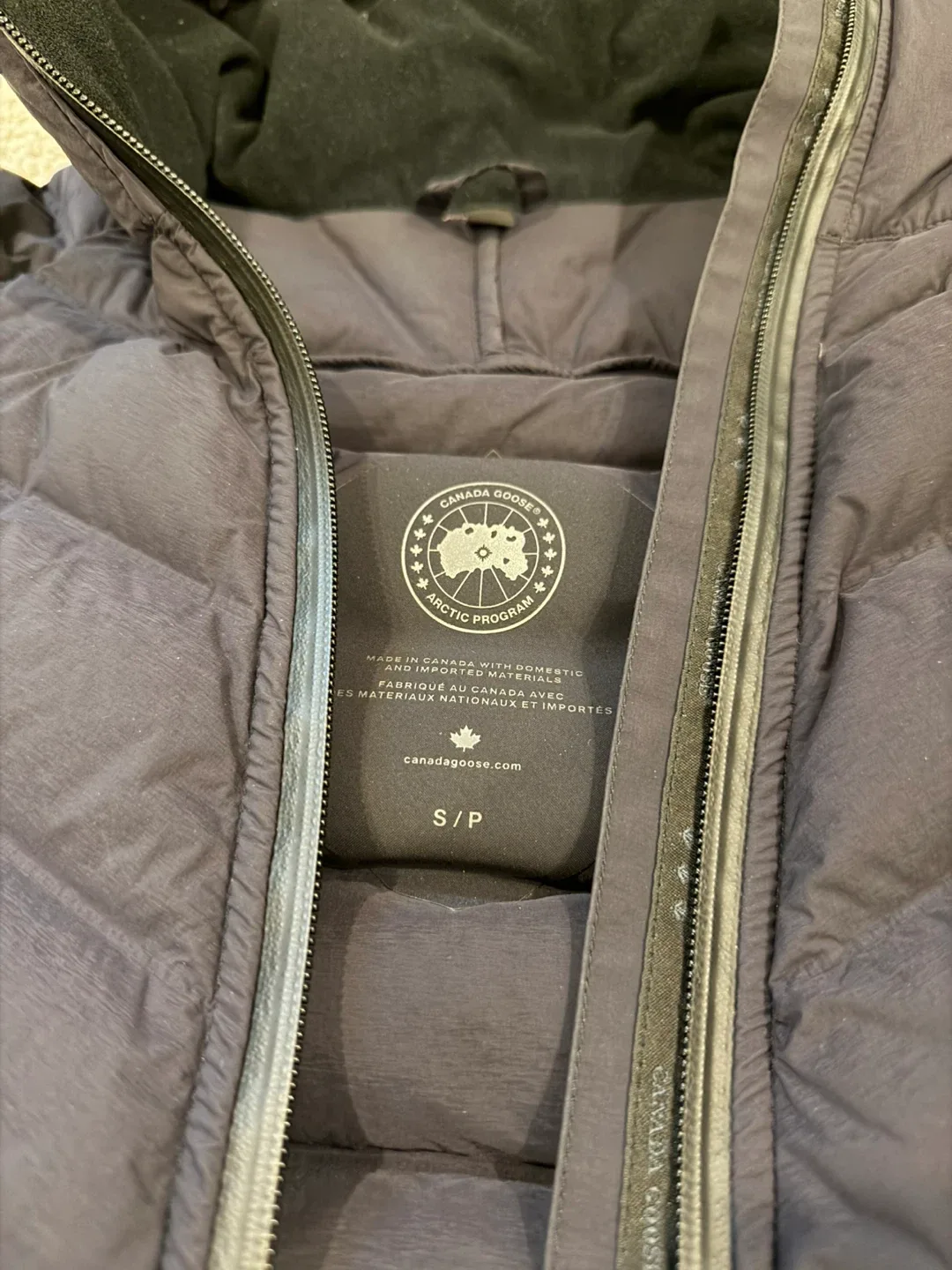 Canada Goose Down Puffer Jacket - Size S/P image indicator(7)