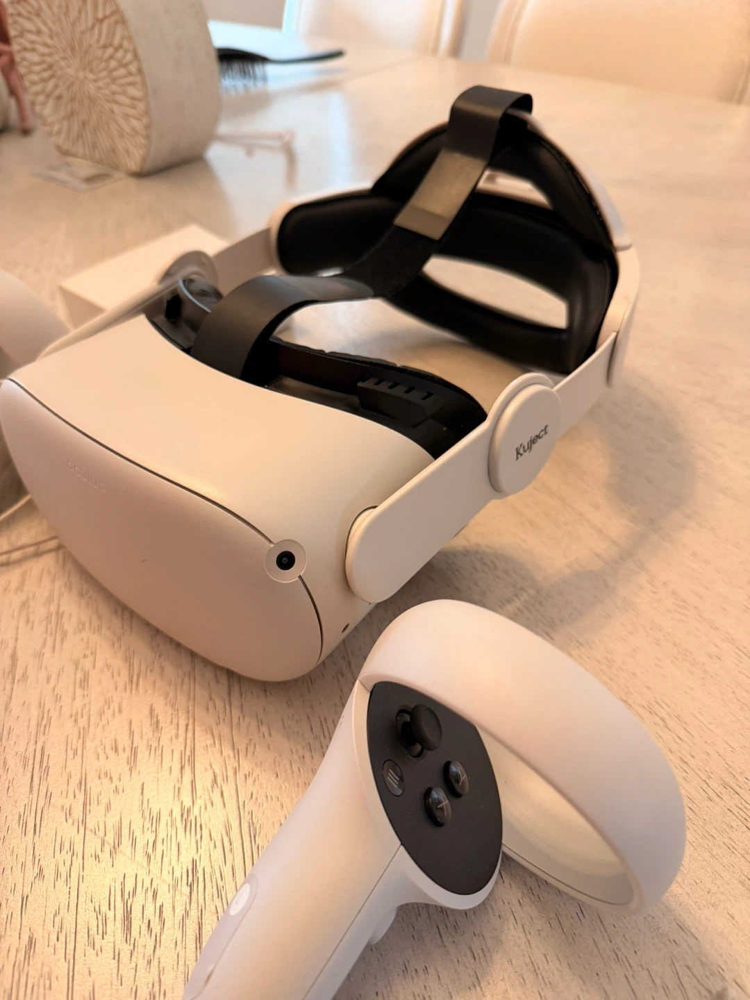 Oculus Quest 2 VR Headset - photo 5