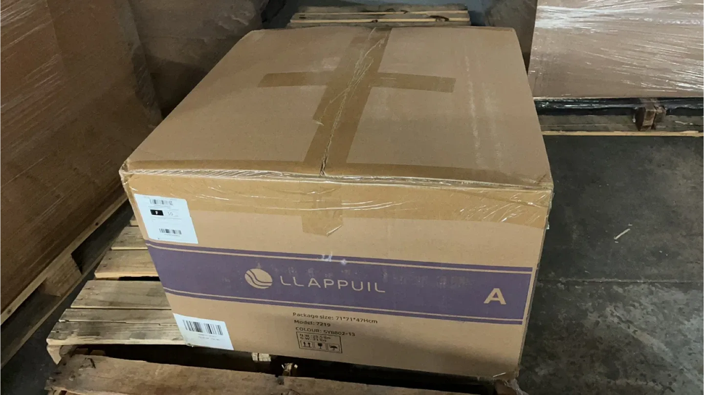 Lllappuil White U-Shaped Sectional Sofa - New in Box! image indicator(6)