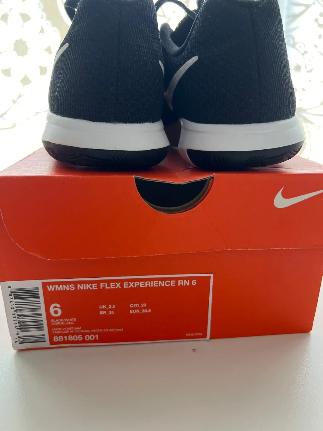 Nike Flex Experience RN 6 Women's Running Shoes - Size 6 image indicator(2)