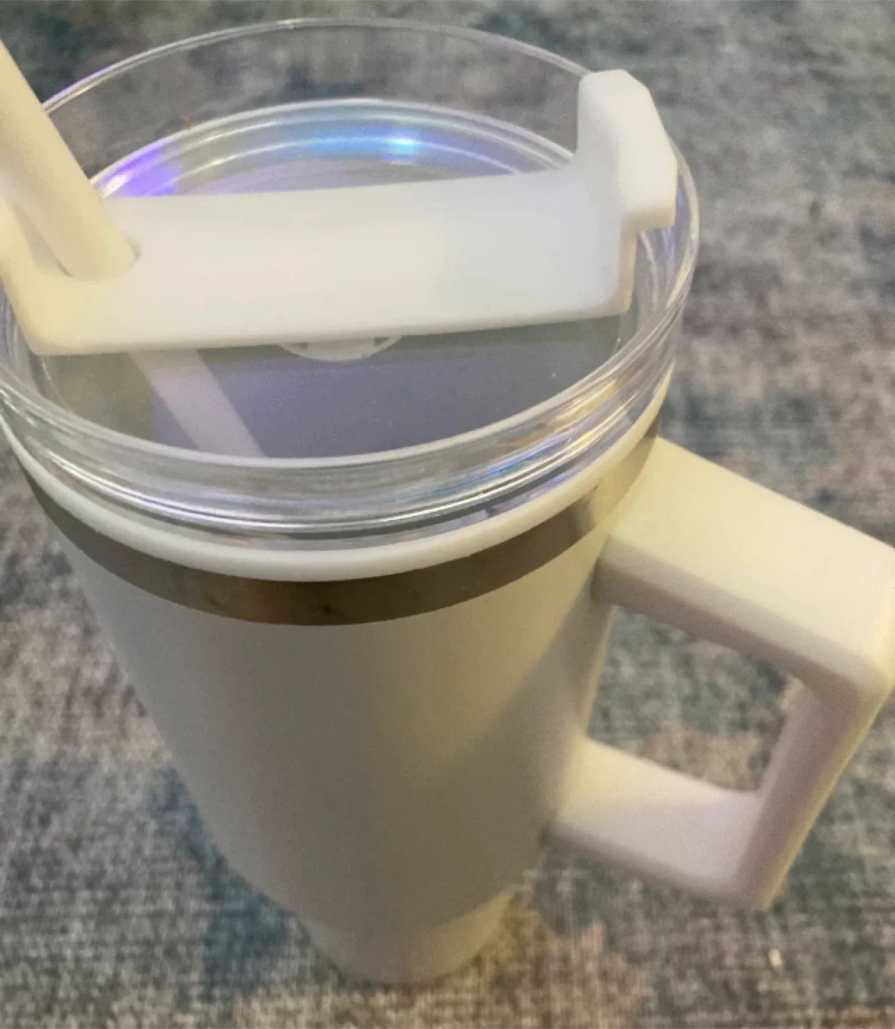 White Tumbler with Handle & Straw thumbnail