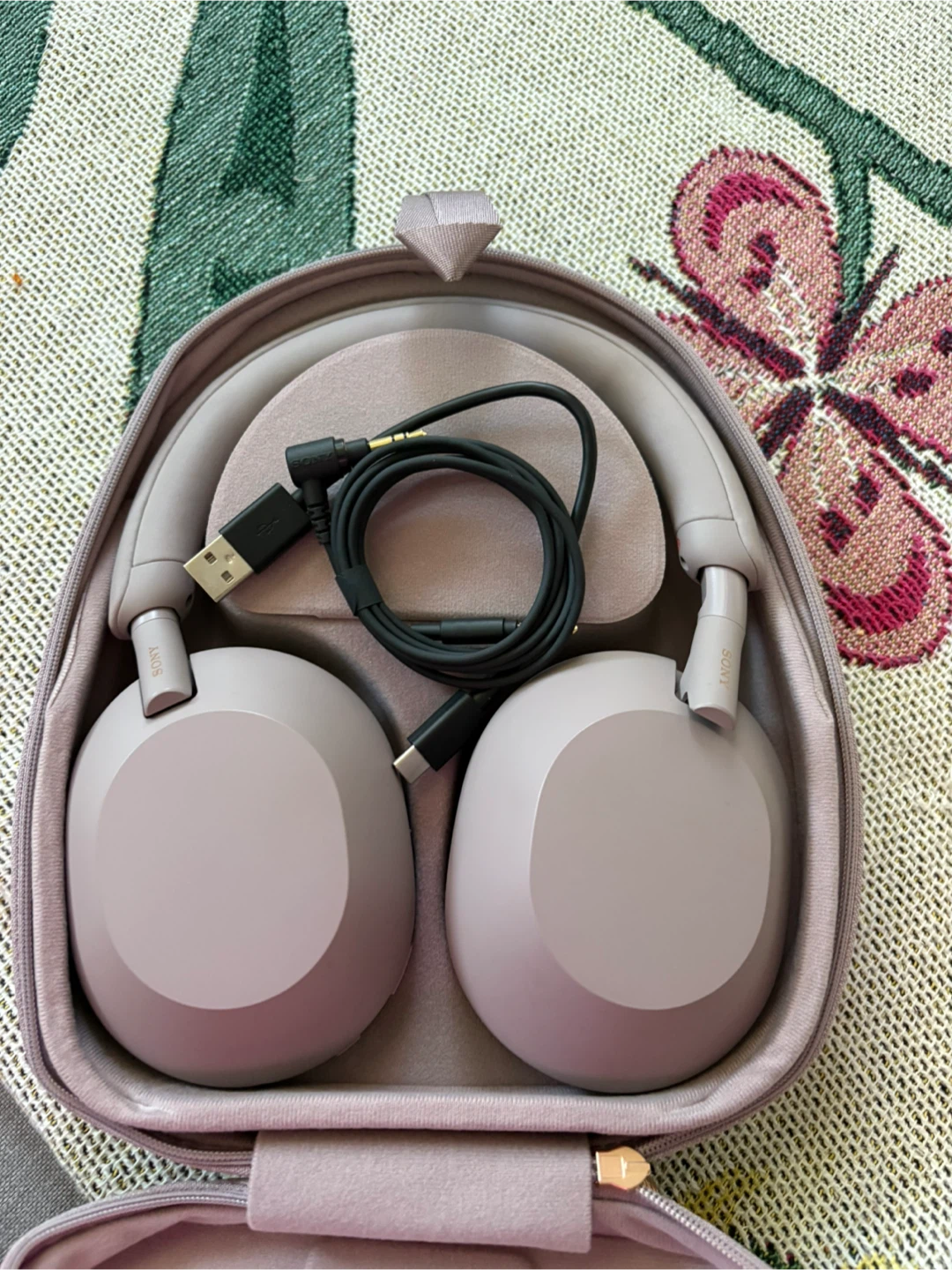 Sony WH-1000XM5 Wireless Noise Cancelling Headphones - Taupe