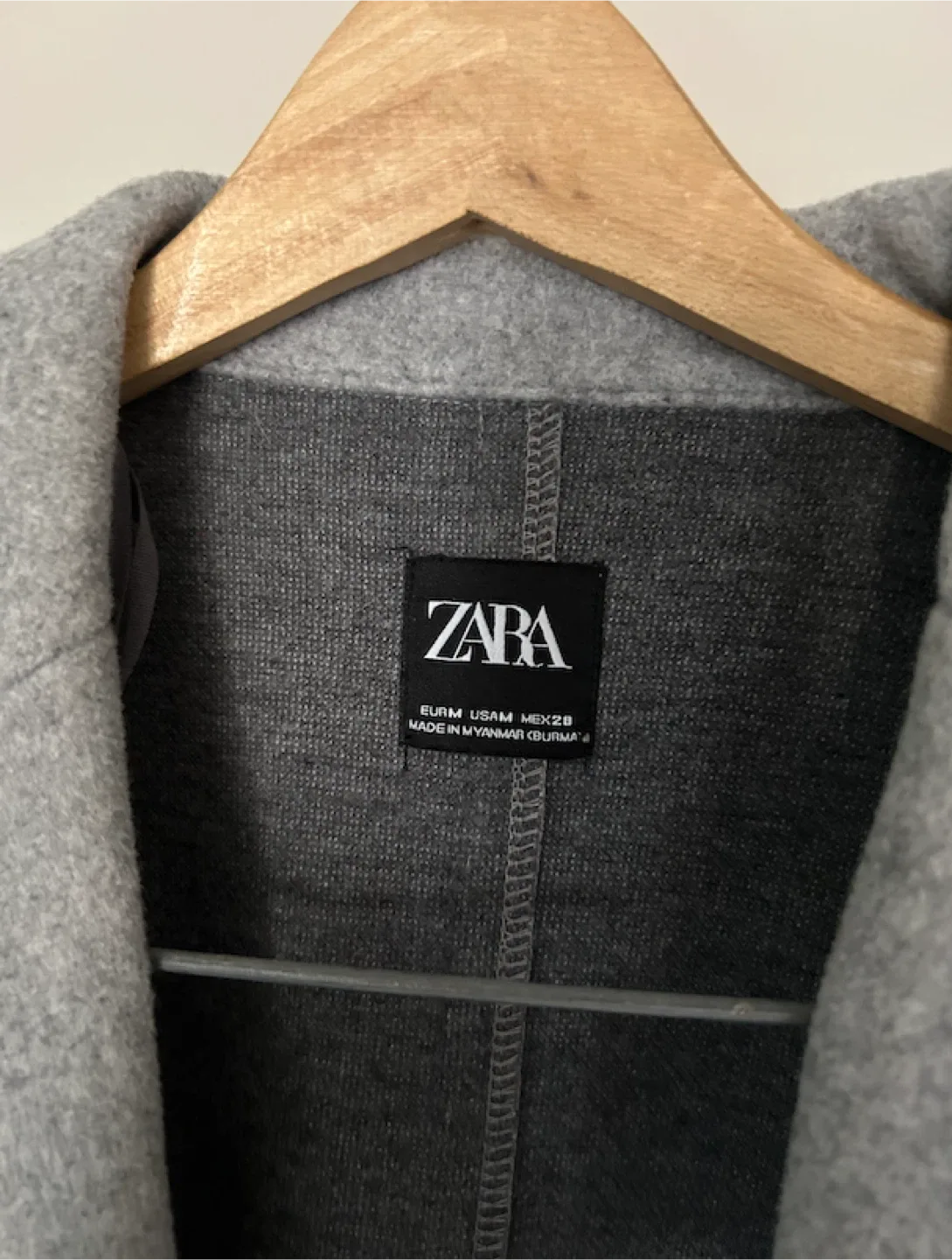 Zara lightweight long jacket image indicator(2)