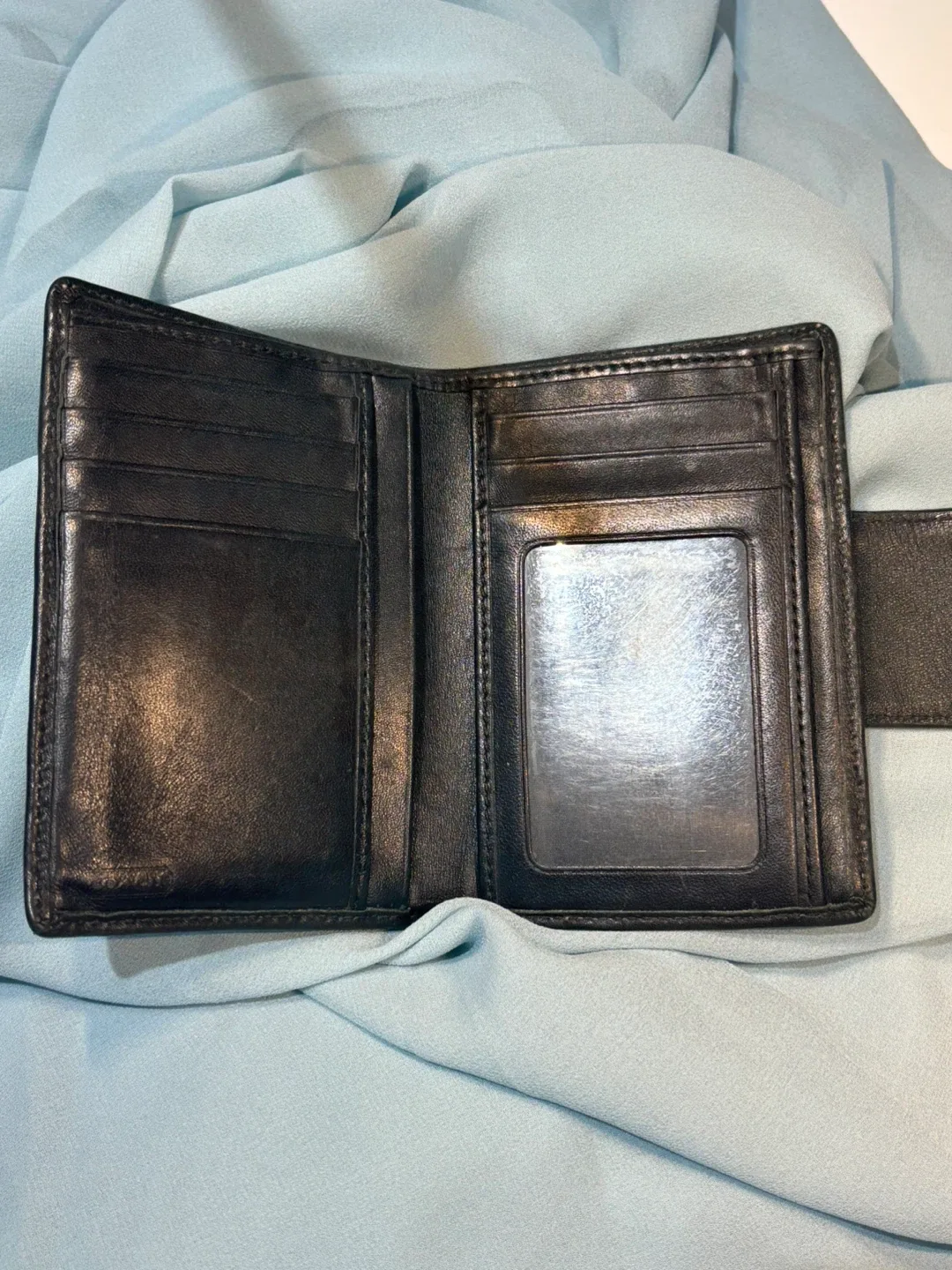 Coach Black Leather Wallet image indicator(3)