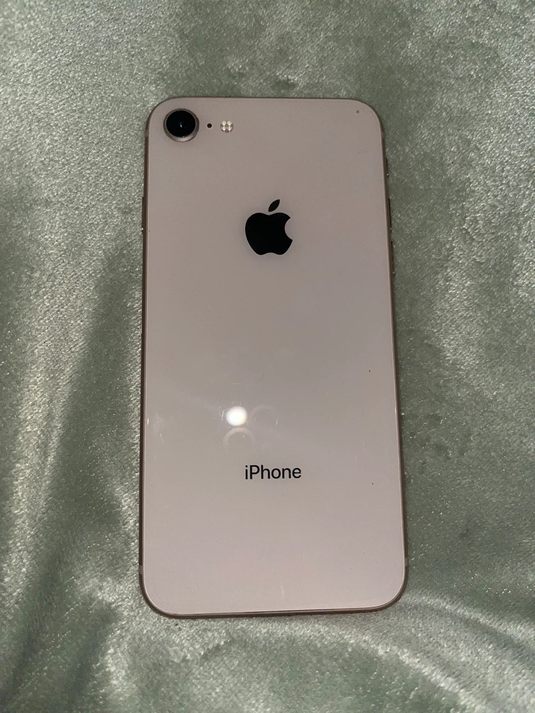 iPhone 8 - Good Condition
