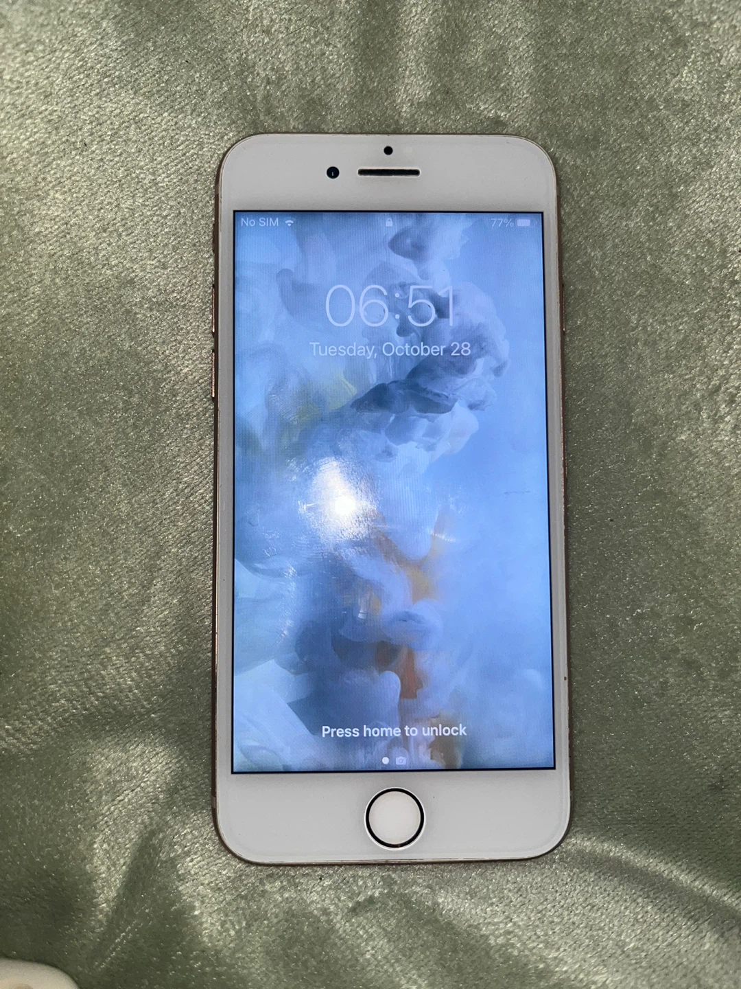 iPhone 8 - Good Condition - photo 2