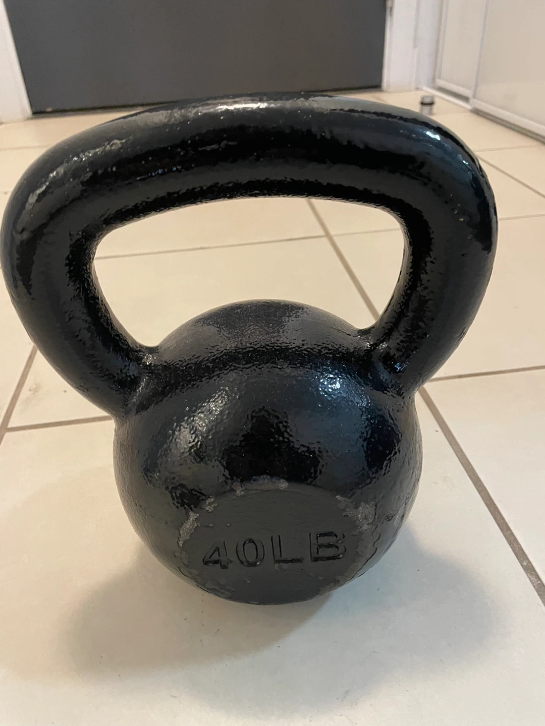 Amazon Basics Cast Iron Kettlebell 40lb