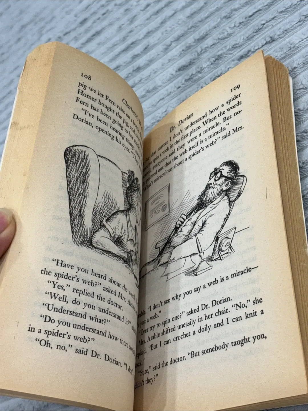 Charlotte's Web by E.B. White image indicator(7)