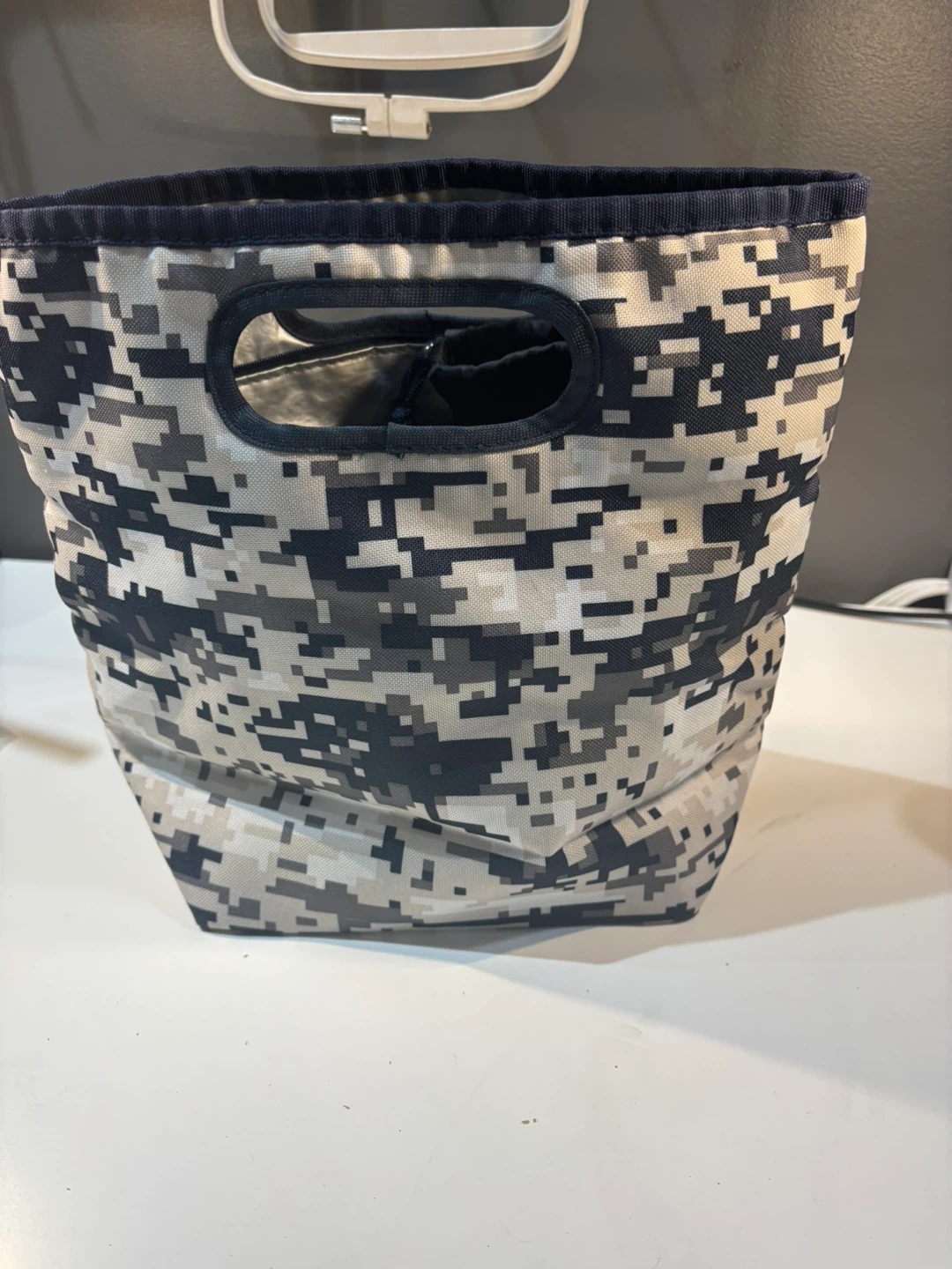 Thirty-One Gifts Camo Cooler Bag & Cinch-It-Up - photo 4