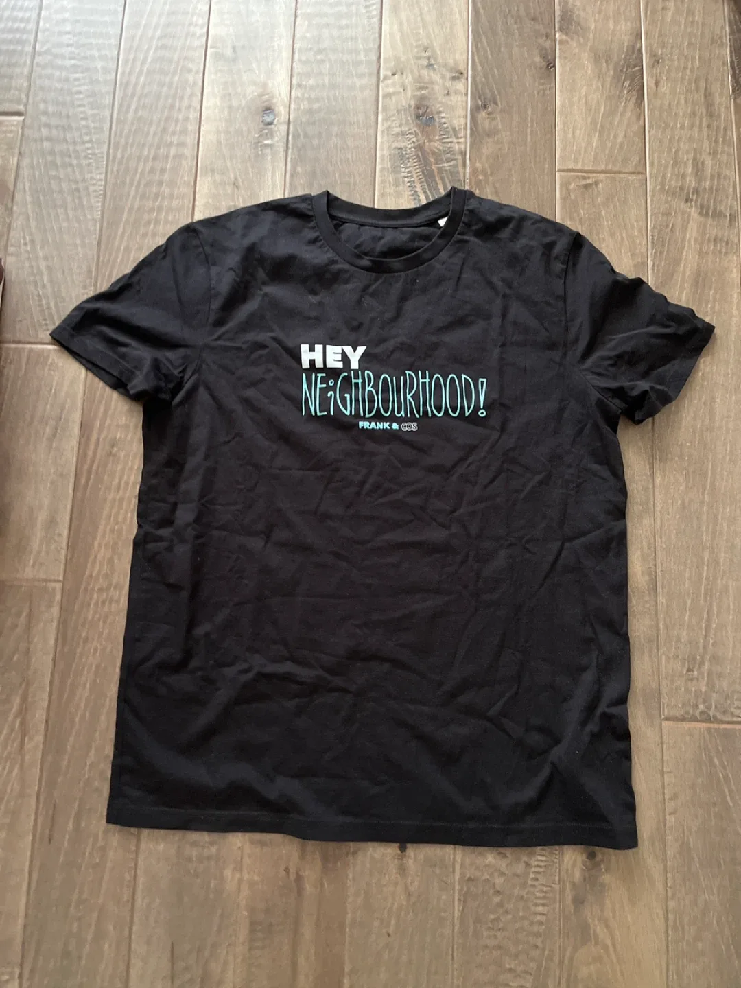Hey Neighbourhood! T-shirt - XL