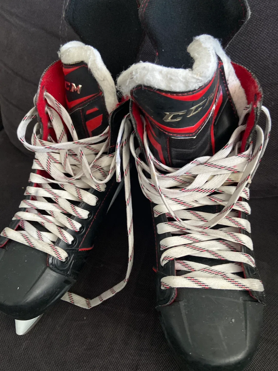 CCM JetSpeed US Pro Ice Skates - Size 8 image indicator(4)