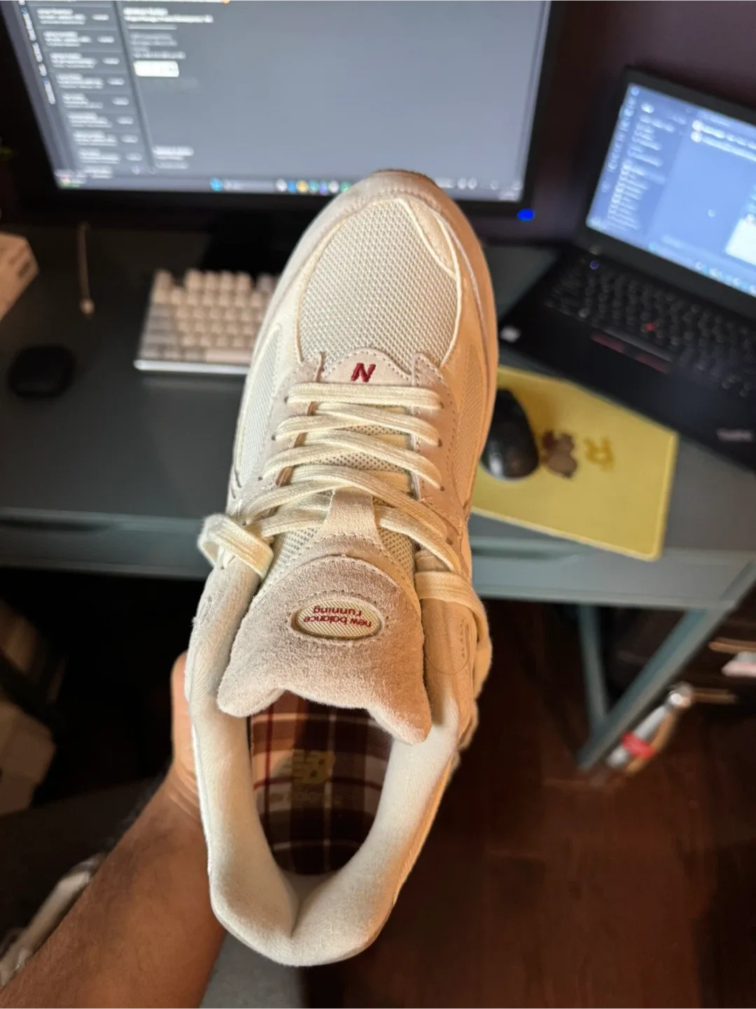 New Balance 2002R Cream/Beige Sneakers image indicator(4)