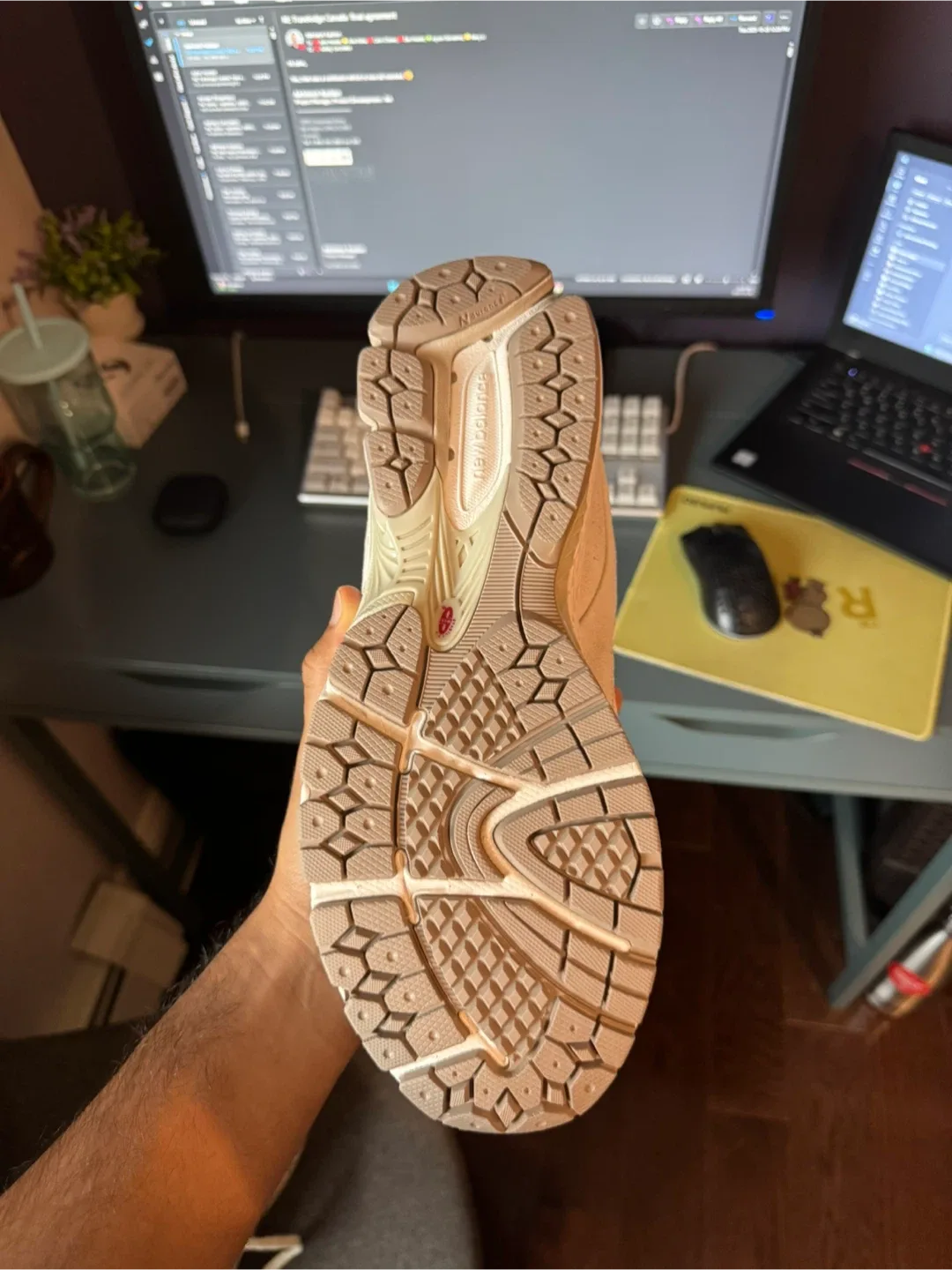 New Balance 2002R Cream/Beige Sneakers image indicator(3)