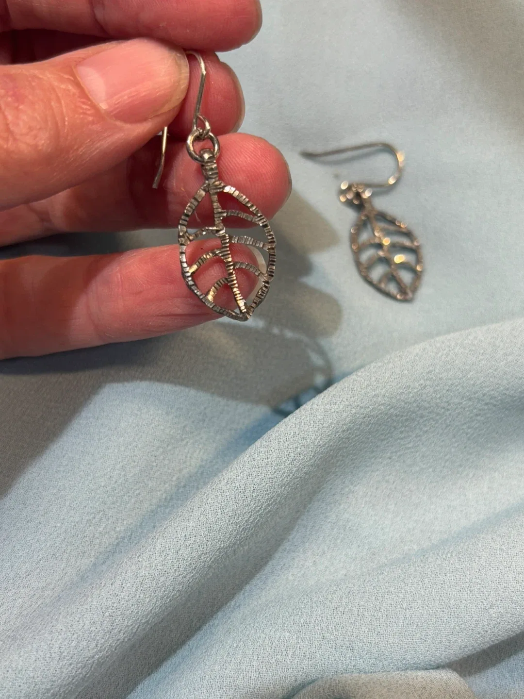 Leaf Design Earrings sterling silver image indicator(2)