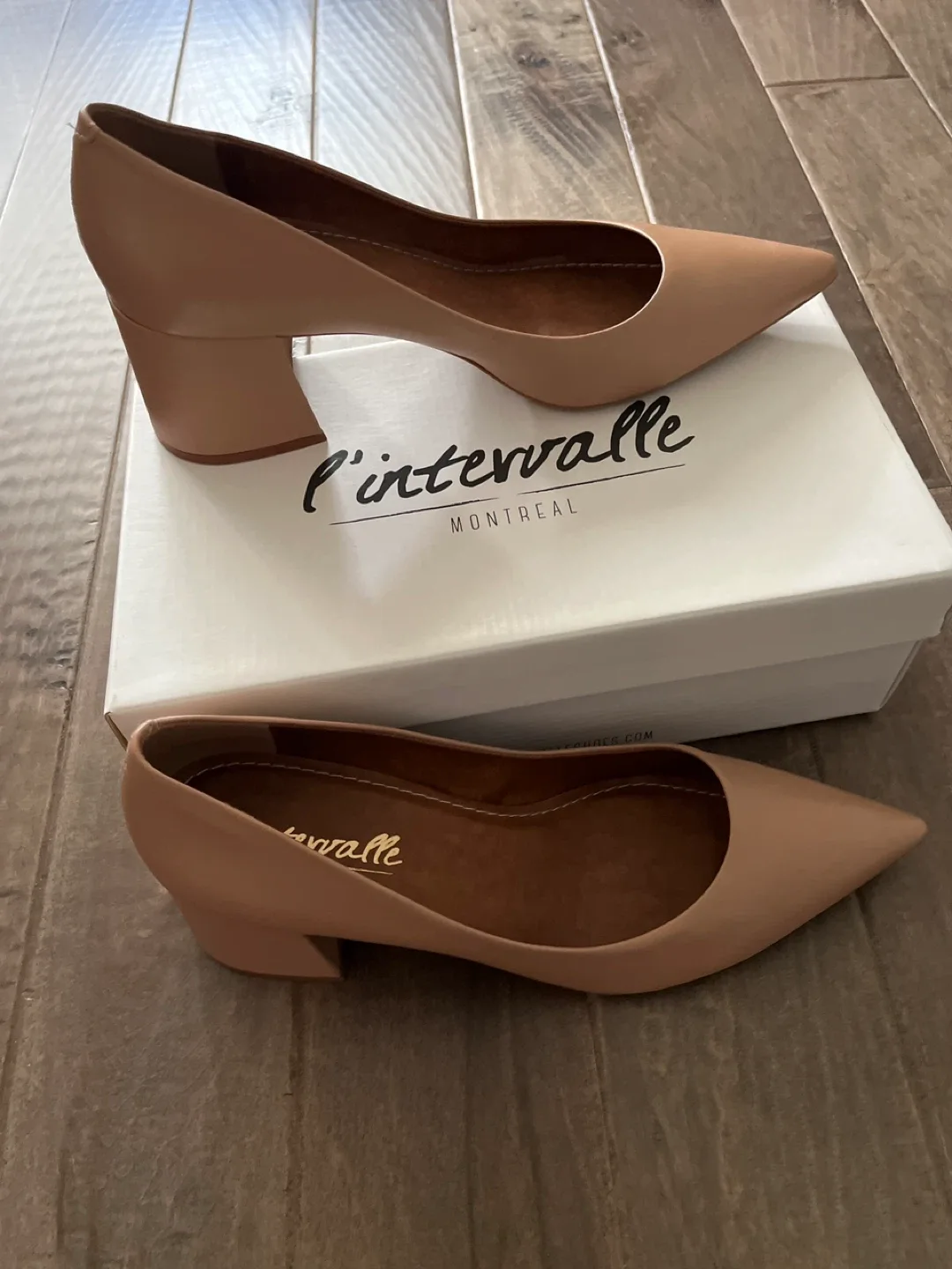 L'intervalle Nude Leather Heels, Size 10