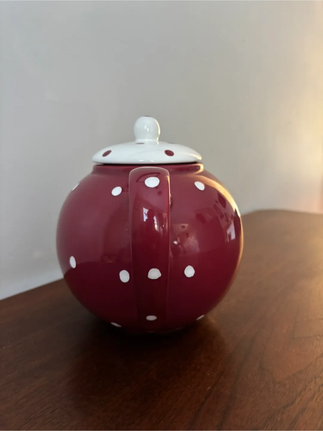 Burgundy Polka Dot Teapot image indicator(2)