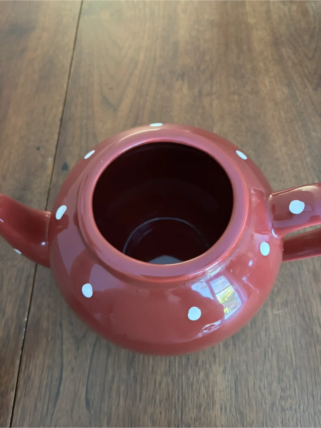 Burgundy Polka Dot Teapot image indicator(6)