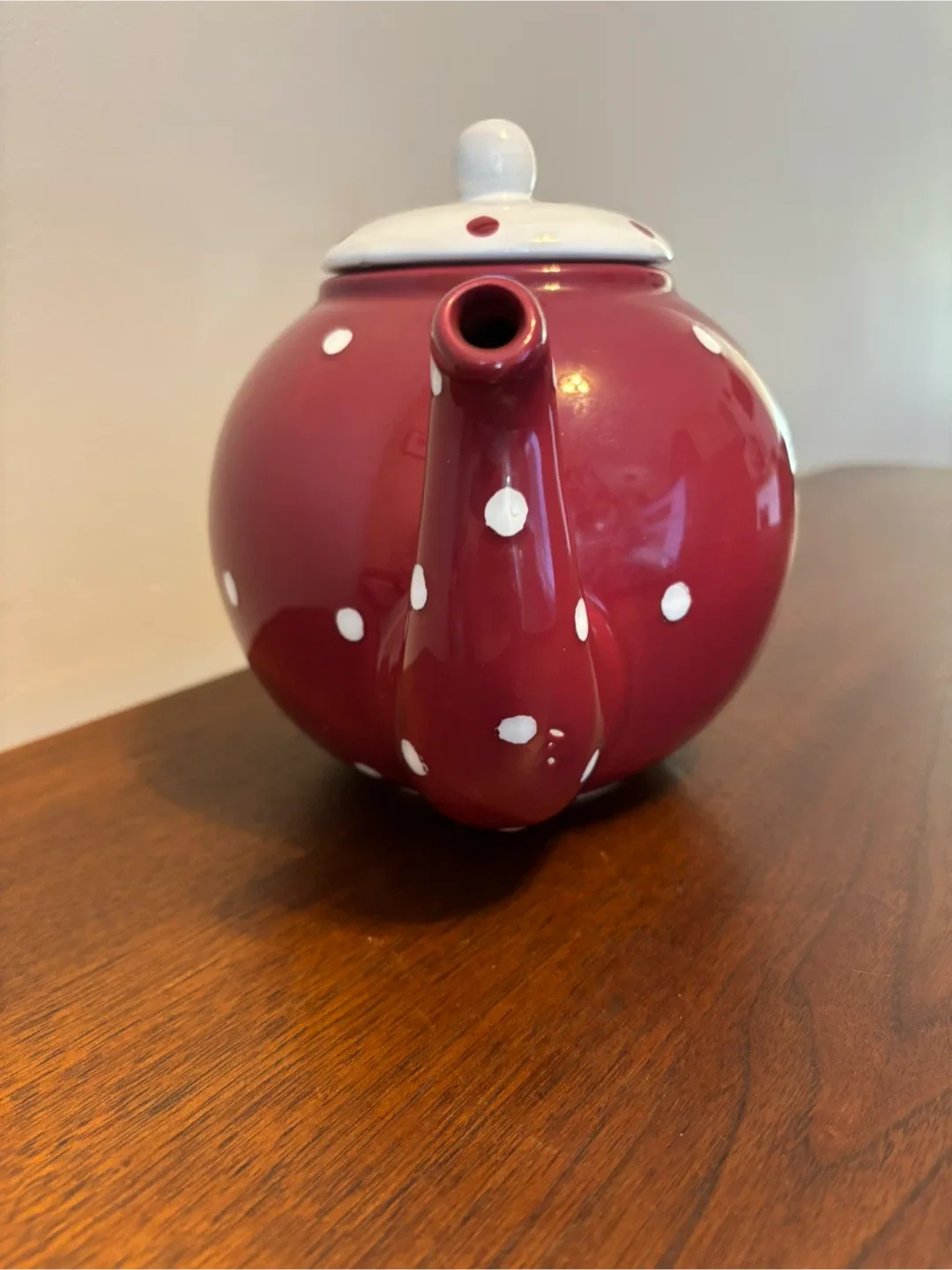 Burgundy Polka Dot Teapot image indicator(7)