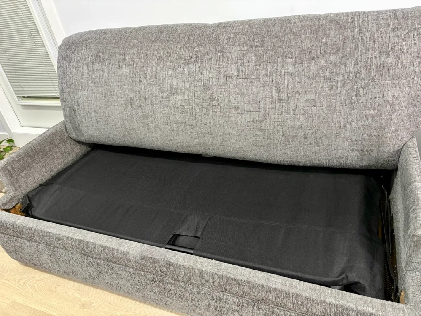 Love Seat w/ Pull-Out Bed image indicator(2)