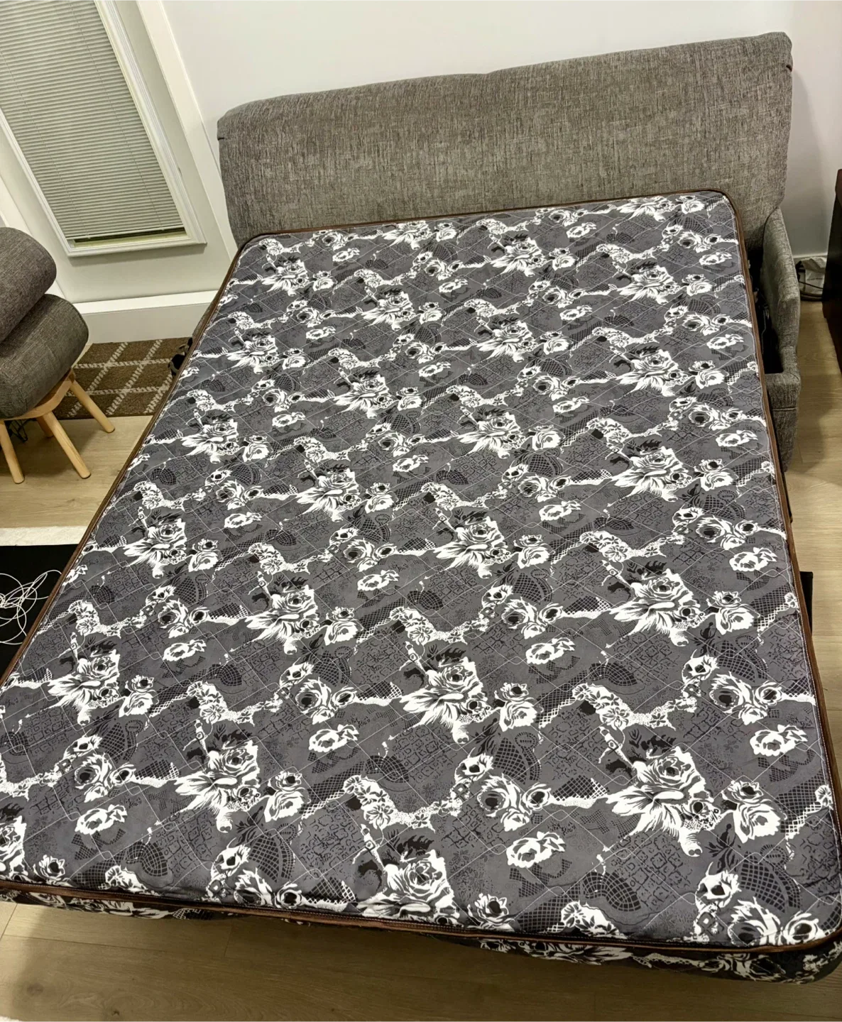 Love Seat w/ Pull-Out Bed image indicator(5)