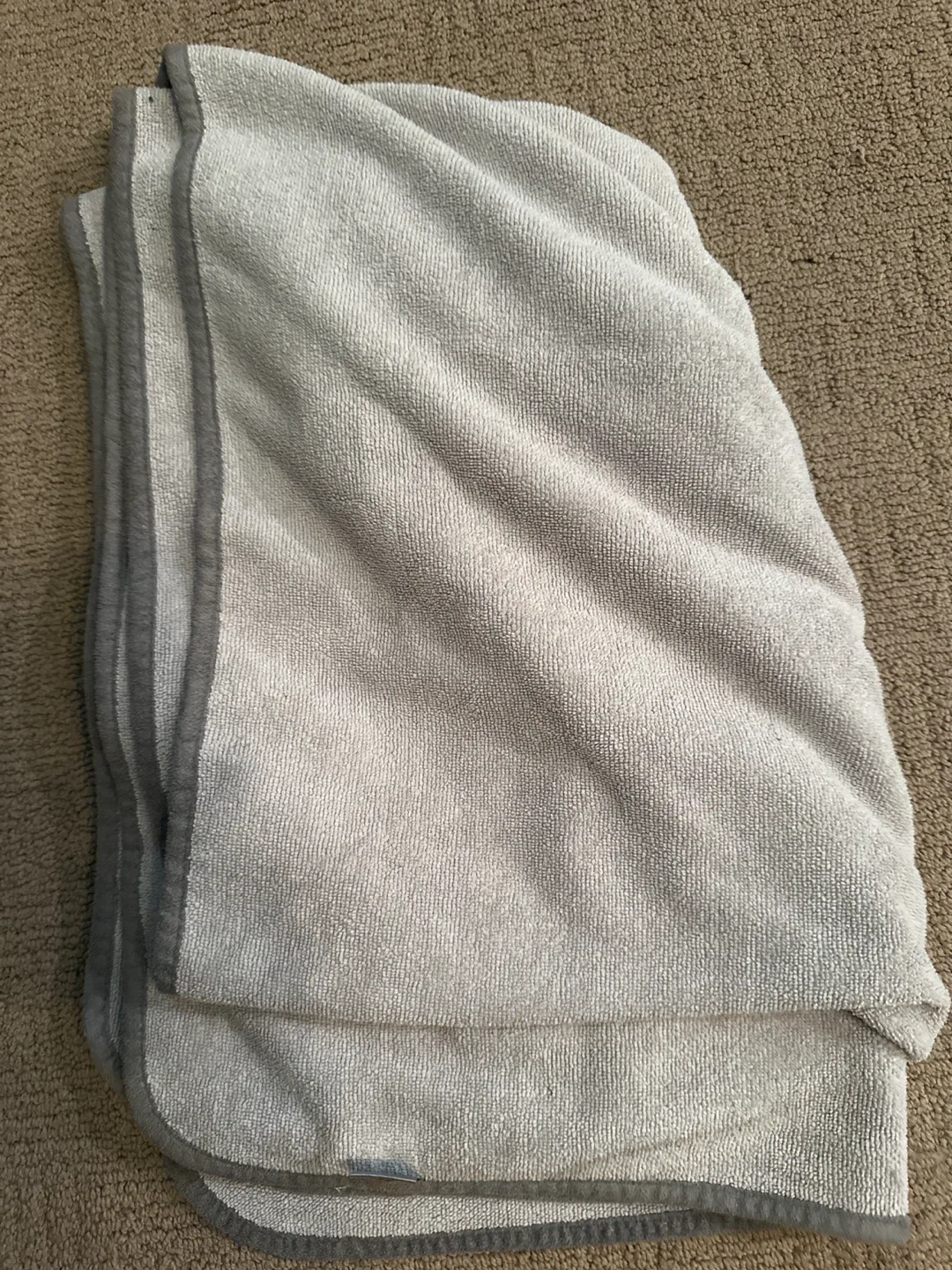Microfibre Grey Hot Yoga Mat towel with trim