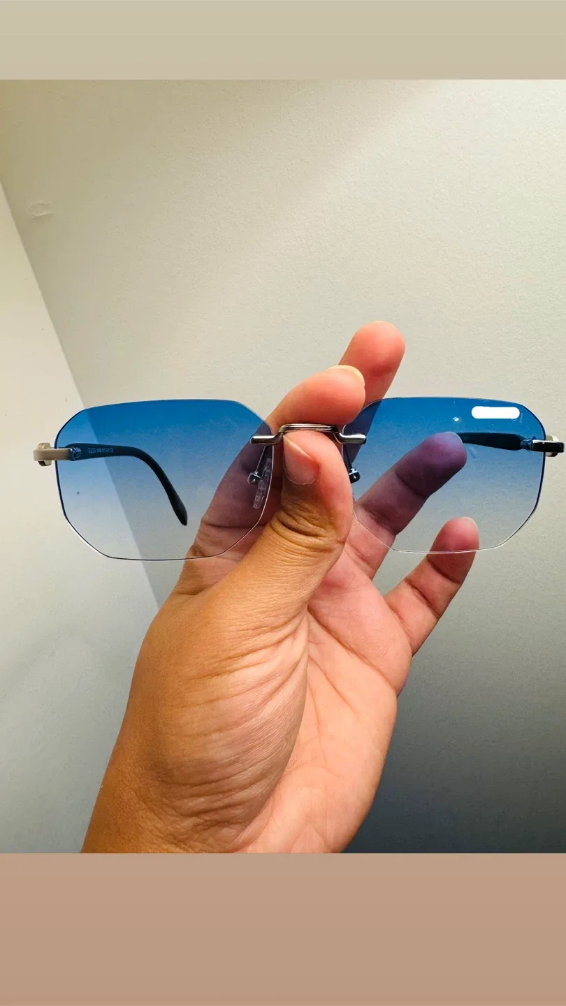 Gucci Black Sunglasses image indicator(3)