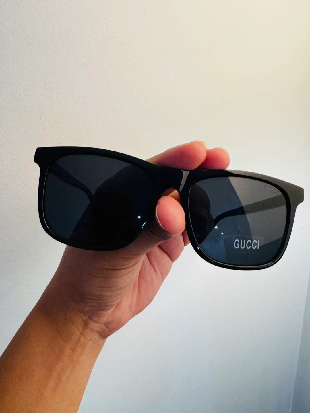 Gucci Black Sunglasses image indicator(2)