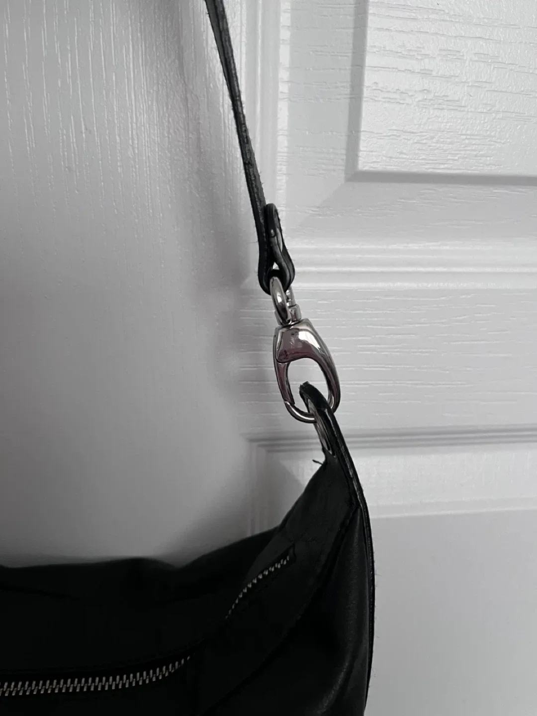 Black Leather Purse image indicator(2)