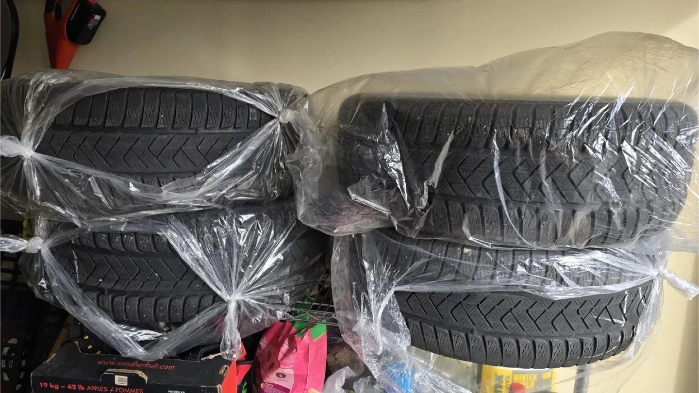 Infinity QX50 RFT winter tires. image indicator(3)